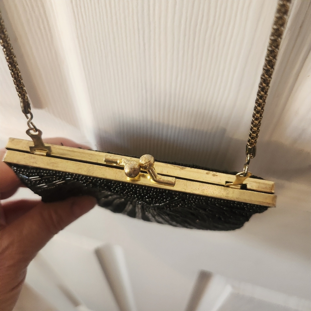 Vintage Scallop Black Beaded Kiss Clasp Closure Evening Bag Pocketbook Purse - Picture 4 of 6